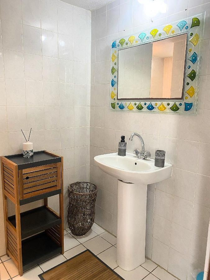 Auberge K-Wan Hostel - Proche Plages ديساي المظهر الخارجي الصورة