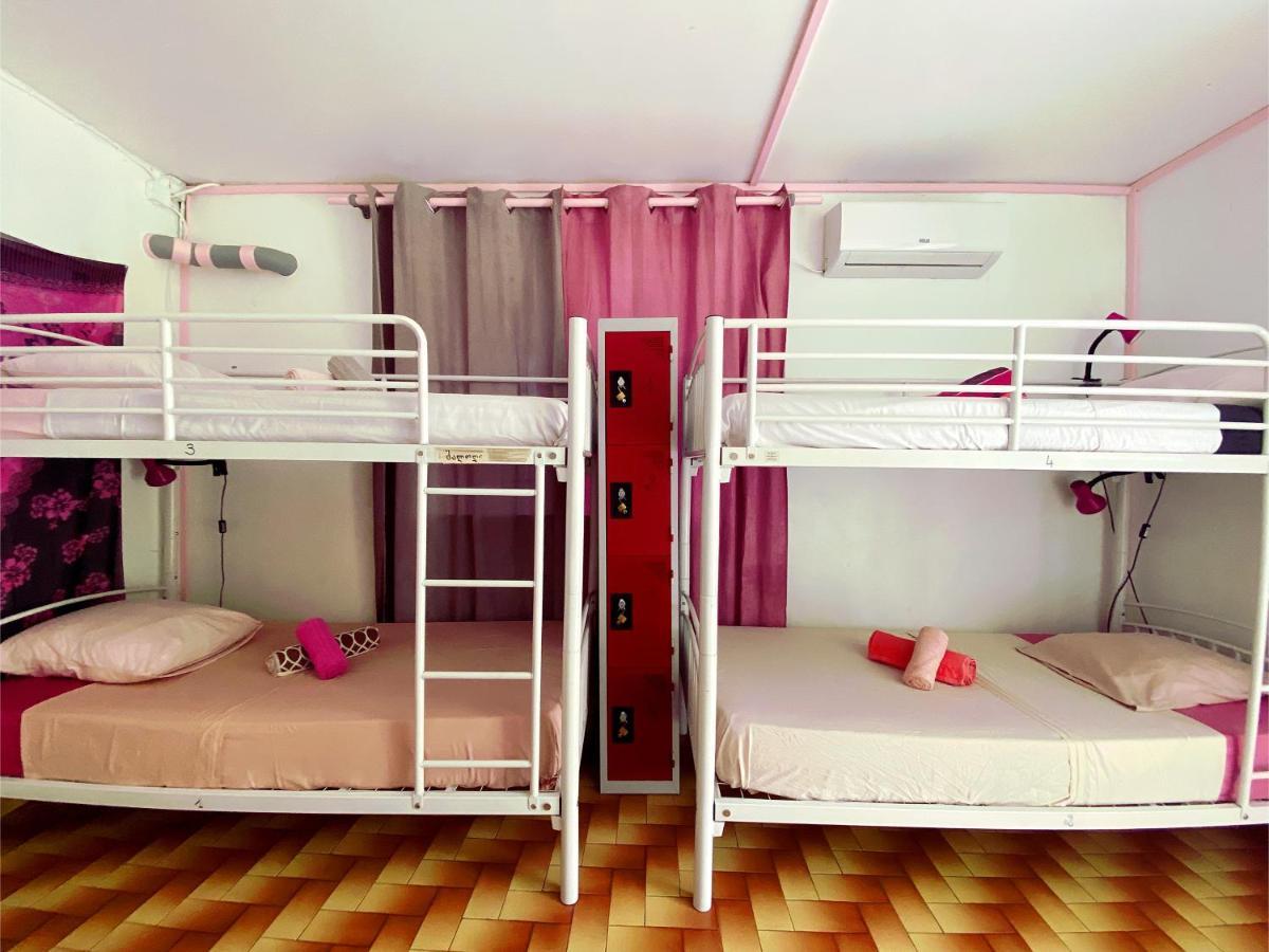 Auberge K-Wan Hostel - Proche Plages ديساي المظهر الخارجي الصورة
