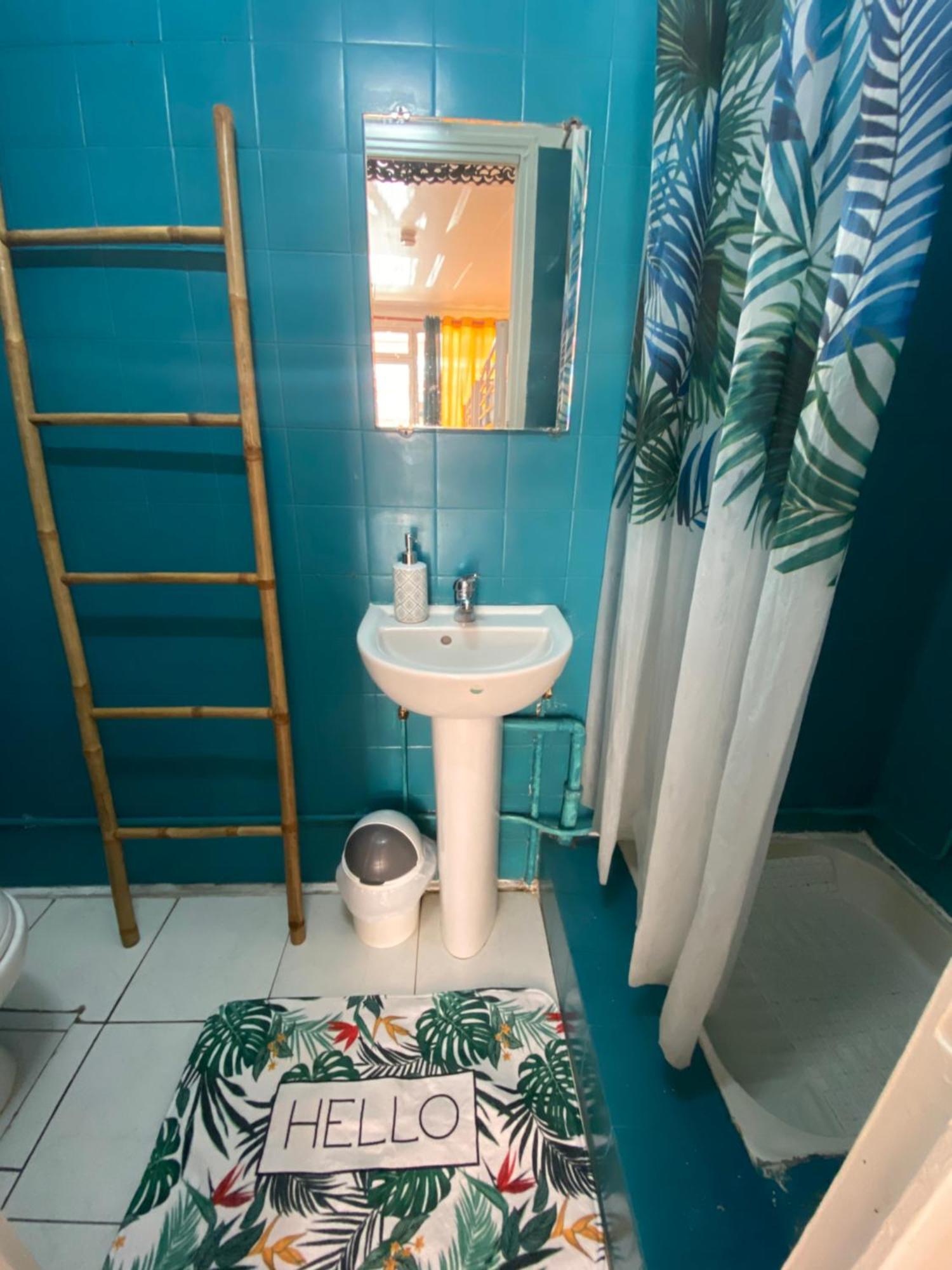 Auberge K-Wan Hostel - Proche Plages ديساي المظهر الخارجي الصورة