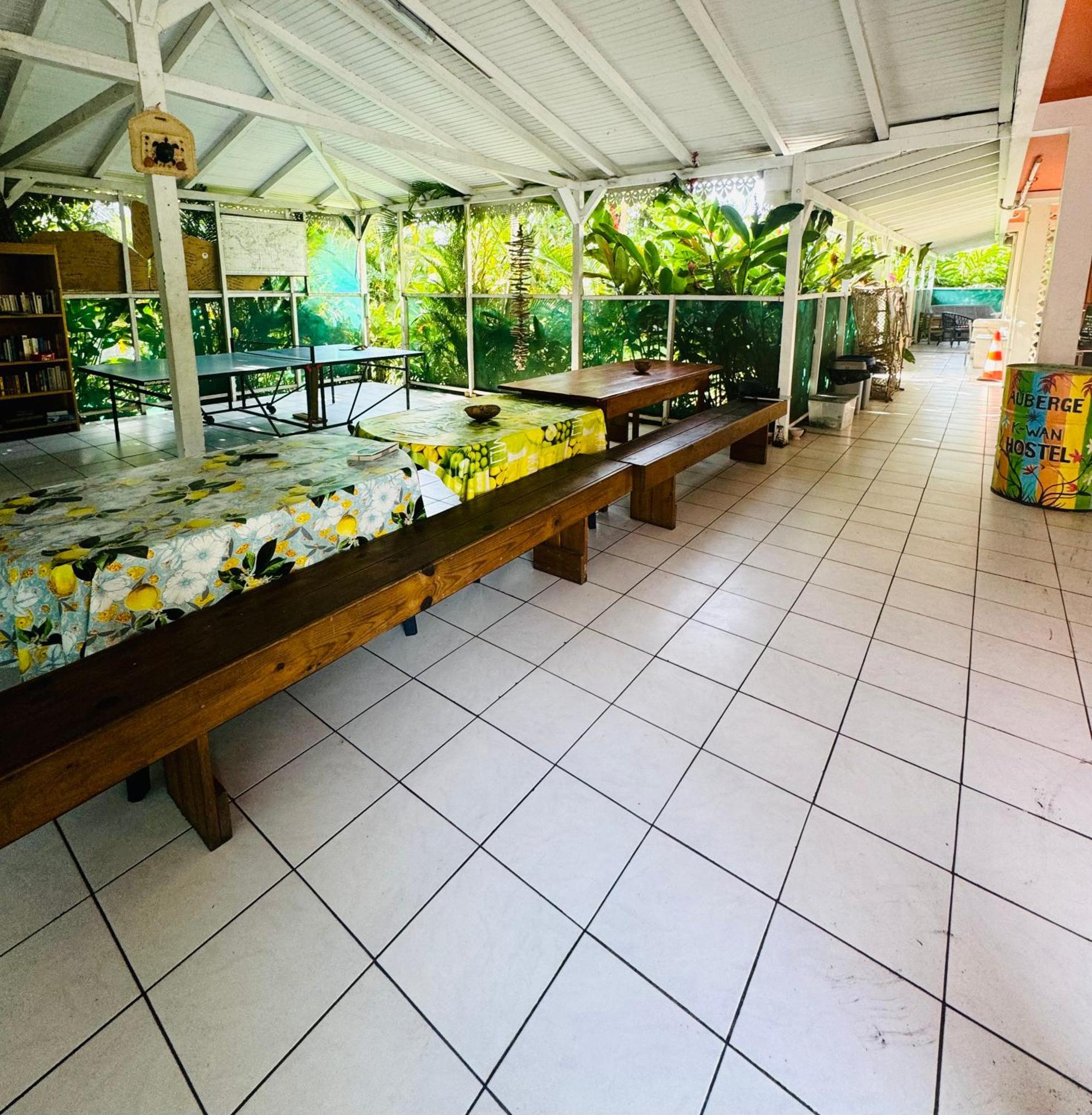 Auberge K-Wan Hostel - Proche Plages ديساي المظهر الخارجي الصورة